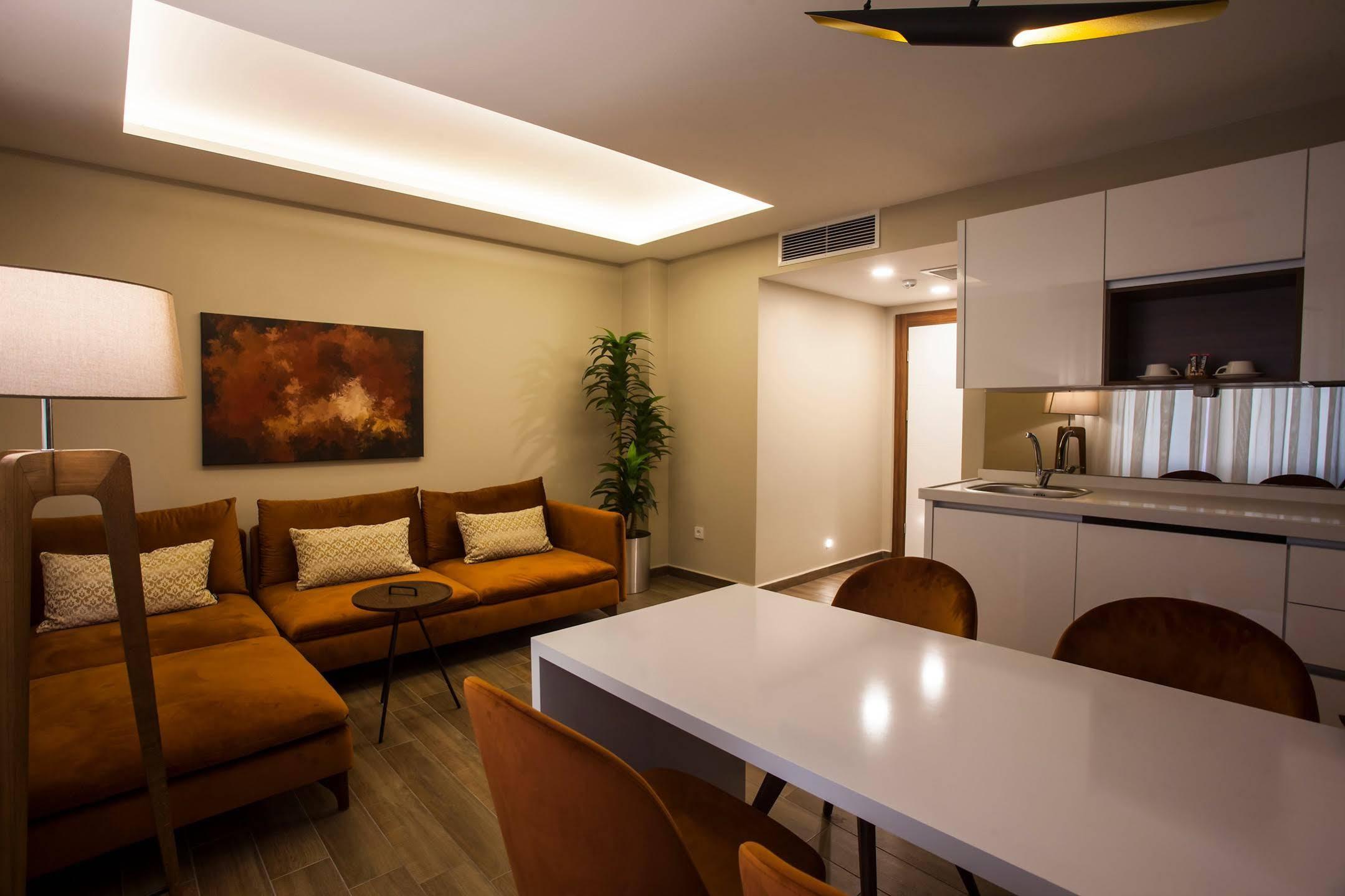Maxuite Hotel In Home アクチャイ エクステリア 写真